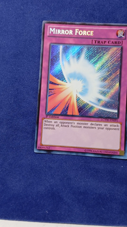 Galaxy Cyclone CROS-EN062 Crossed Souls 1st Edition Secret Rare LP - Image 2