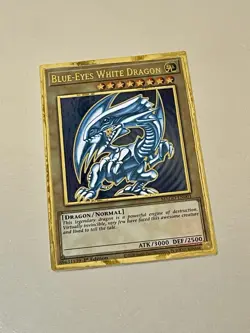 Blue-Eyes White Dragon | MAGO-EN001 | Premium Gold Rare | LP | 1st Ed | YuGiOh! - Image 1
