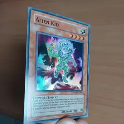 Alien Kid CRMS-EN084 Super Rare Yu-Gi-Oh - Image 3