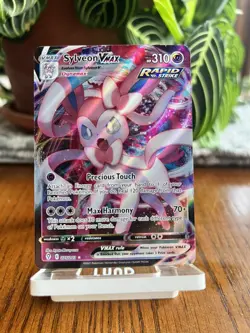 Sylveon VMAX 075/203 Evolving Skies Full Art Ultra Rare Pokemon Card TCG NM - Image 1