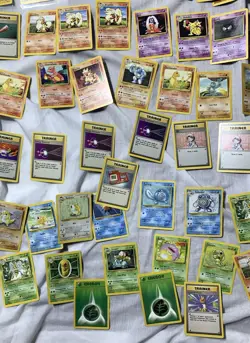 Huge Collection Bulk Lot of 300+ Pokemon Cards Vintage 1999, Team Rocket, Japan - Image 2