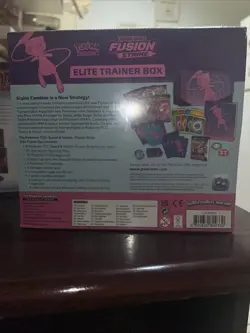 POKEMON SWORD & SHIELD FUSION STRIKE FACTORY SEALED ELITE TRAINER BOX ETB - Image 3