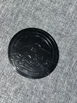 Zeraora CRACKED ICE Holo Gold 2022 Pokemon Card Coin - Image 2