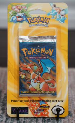 34.04g Pokemon 1999 WOTC Base Set Unlimited Booster Blister Pack Charizard - Image 1