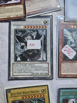 Huge Lot of 750+ Yugioh Cards Limited & 1st addition Ultra Super Rares FOILS +++ - Image 5