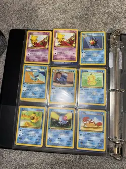 Lot of 33 1999 / 2000s Mixed Pokemon Card Lot Basic Pokemon Fossil, 1st Edition - Image 4
