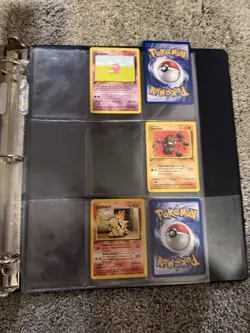 Lot of 33 1999 / 2000s Mixed Pokemon Card Lot Basic Pokemon Fossil, 1st Edition - Image 5