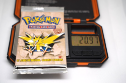 Pokemon TCG 1999 1st Edition Fossil Booster Pack Zapdos Art WOTC Factory Sealed - Image 1