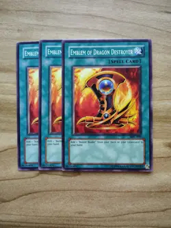Yu-Gi-Oh! - Emblem Of Dragon Destroyer 3X - Full Playset - Image 1