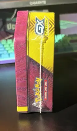 Pokemon TCG Tag Team Tin Mewtwo Mew GX - Image 3