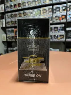 Pokemon TCG: Celebrations Ultra-Premium Collection Box (2021) 820650829147 - Image 4