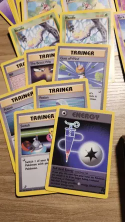 Pokemon Team Rocket "Trouble" Theme Deck Open With 59 Cards - Image 2