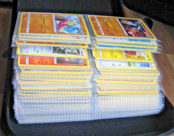 Pokemon Binder Collection + bag TOTAL OVER 700 cards! Un-researched - may have d - Image 1
