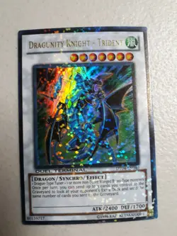 1x yugioh Dragunity Knight - Trident - DT04-EN040 Ultra Parallel Rare LP - Image 1