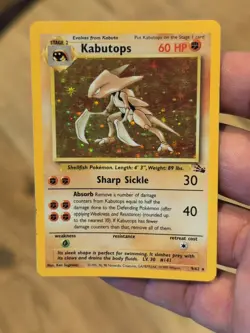 1999 POKEMON FOSSIL #9/62 KABUTOPS RARE HOLO - Image 1