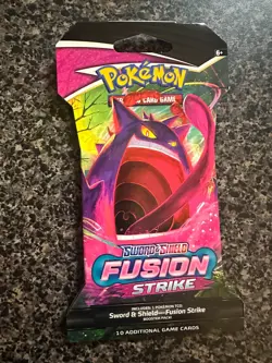 Pokemon TCG Sword & Shield 08 Fusion Strike Sleeved Booster Pack 820650809170 - Image 1