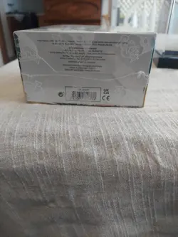 Pokemon TCG Evolving Skies Sword and Shield Booster Box Sealed with Acrylic Case - Image 5