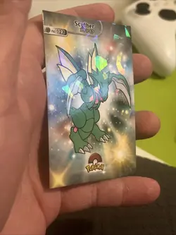 2024 POKEMON SHINY DATABASE Card #123 SCYTHER Peru Edition - Image 3