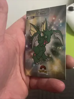 2024 POKEMON SHINY DATABASE Card #123 SCYTHER Peru Edition - Image 4