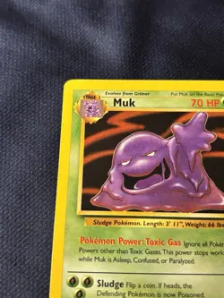 Muk 28/62 Fossil Regular pokemon card vintage played - Image 2