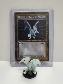 Yu-Gi-Oh Dungeon Dice Monsters - Figure & Card - Blue-Eyes White Dragon - Image 1