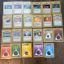 Pokemon Base Set ultd common/uncommon lot (23-69, 80-102) NM/LP + 160card binder - Image 3