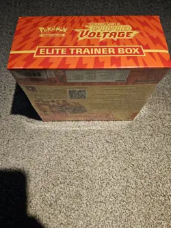 Pokemon TCG Sword & Shield VIVID VOLTAGE Elite Trainer Box ETB NEW Sealed - Image 4