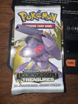 SUPER HEAVY! 20.11g Pokemon B&W Legendary Treasures Booster Pack Sealed New 2013 - Image 3