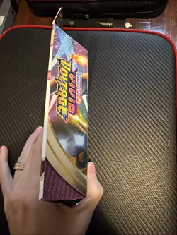 Pokemon Sword and Shield Vivid Voltage Cracked Ice Charizard Theme Deck Sealed - Image 5