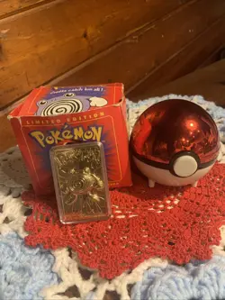 Pokemon 23k Gold Plated POLIWHIRL Trading Card & Pokeball -Limited Edition - Image 1
