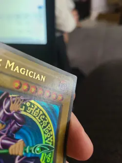 Yugioh Dark Magician SDY-006 Ultra Rare - Image 4