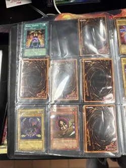LARGE YU-GI-OH TRADING CARD LOT IN BINDER *SEE PHOTOS* - Image 4