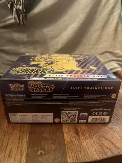 POKEMON TCG SCARLET & VIOLET SURGING SPARKS SEALED ELITE TRAINER BOX - Image 5