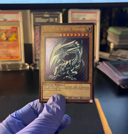 YuGiOh Blue-Eyes White Dragon LCKC-EN001 Ultra Rare Legendary Collection Kaiba - Image 3