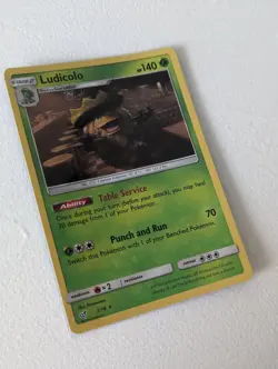 LUDICOLO 2/18 DETECTIVE PIKACHU SET, RARE HOLO POKEMON TCG CARD - Image 3