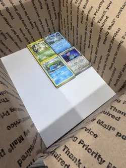 🔥 17lbs 4200+ UNSEARCHED Pokemon Bulk Lot! Some Holos & Vintage Cards LP/NM ✨ - Image 2