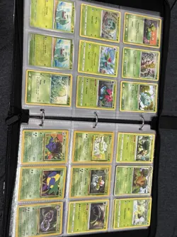 Pokemon vintage lot binder collection 1000+ Cards - Image 1