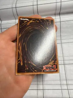 Yugioh Dark Magician SDY-006 Ultra Rare 1st Edition - Image 4