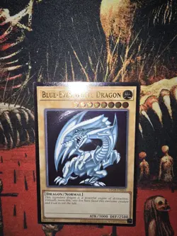 Blue-Eyes White Dragon Ultimate Rare OP28-EN001 Yugioh - Image 4