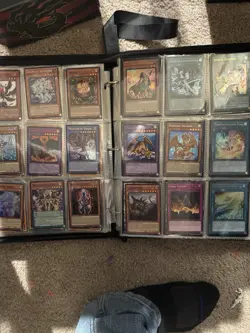 Yu-Gi-Oh Binder Collection of Cards 1000 Cards - Image 2