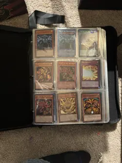 Yu-Gi-Oh Binder Collection of Cards 1000 Cards - Image 3