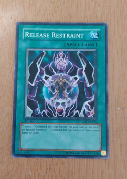 1st Edition Release Restraint SD5-EN032 YuGiOh card (LP) - Image 2