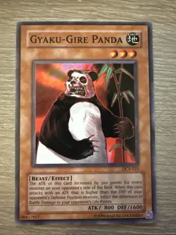 Gyaku-Gire Panda DCR-021 NM Dark Crisis Unlimited|Unlimited Edition - Image 1