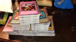 Huge YuGioh mixed card lot. over 600 cards two tins. vintage - Image 1