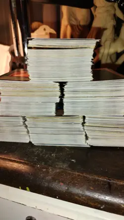 Huge YuGioh mixed card lot. over 600 cards two tins. vintage - Image 2