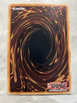 Yugioh - Dark Magician - MVP1-ENGV3 - Gold Secret Rare Limited Edition - Image 2