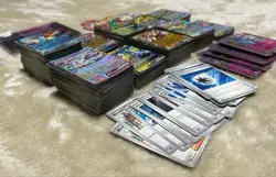 Pokemon Trading Cards Bulk Lot 2000 Cards with Extras in Pokemon Center Box - Image 2