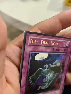 Yugioh D.D. Trap Hole CRV-EN057 Ultimate Rare MP - Image 4