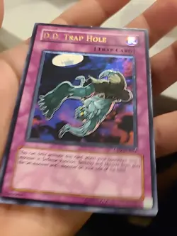 Yugioh D.D. Trap Hole CRV-EN057 Ultimate Rare MP - Image 5
