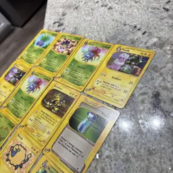 Lot Of 20 2002 Pokemon Cards NM - Image 3